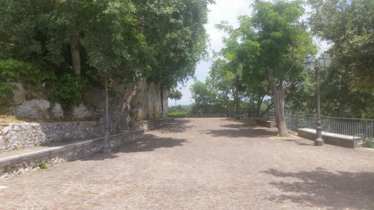Casa Di Mamma Rosa Castelnuovo Parano Exterior foto